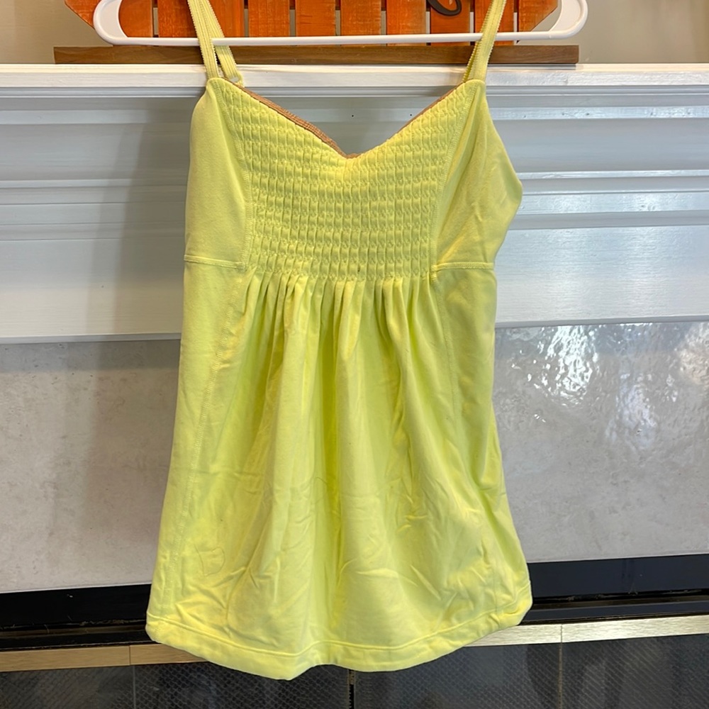 Small Lululemon Athletic Top